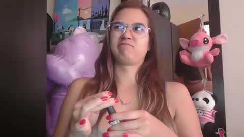 triana_bell online show from April 26, 4:26 pm