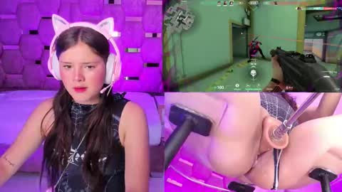 Snapshot of trianna__ chatting on November 14, 2:05 pm Trianna online show from November 14, 2:05 pm