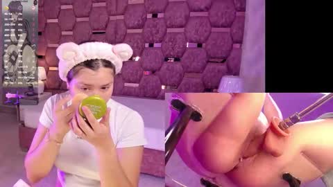 Snapshot of trianna__ chatting on November 20, 1:44 pm Trianna online show from November 20, 1:44 pm