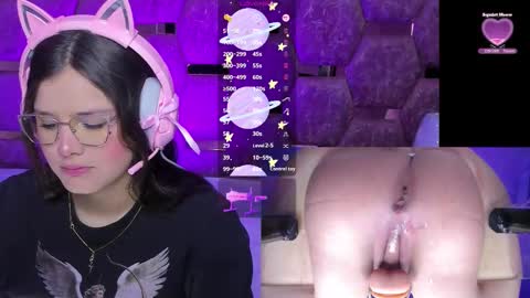 Snapshot of trianna__ chatting on November 29, 1:58 pm Trianna online show from November 29, 1:58 pm