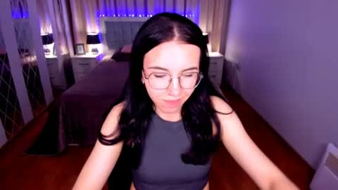 Snapshot of triciadaisy chatting on June 12, 8:30 pm TriciaDaisy online show from June 12, 8:30 pm