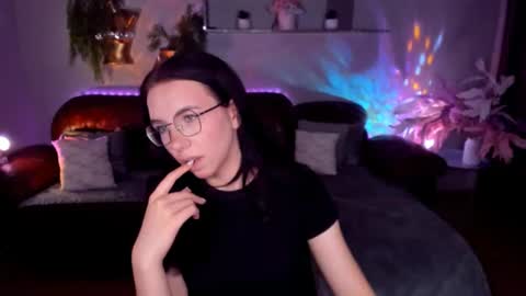 Snapshot of triciadaisy chatting on June 29, 10:48 am TriciaDaisy online show from June 29, 10:48 am