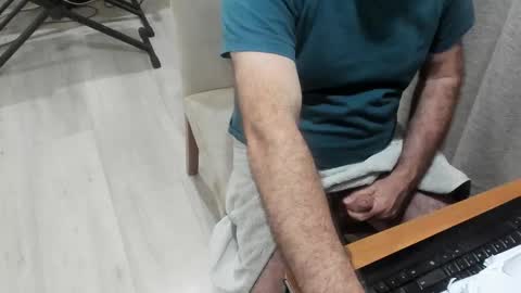 Snapshot of trickyhero chatting on March 10, 4:38 am trickyhero online show from March 10, 4:38 am