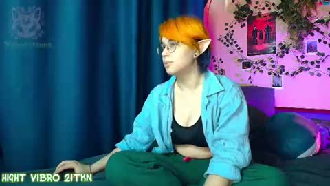 trickykitsune online show from August 3, 3:49 pm