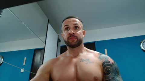 Snapshot of tridentmuscles chatting on January 20, 9:01 pm tridentmuscles online show from January 20, 9:01 pm