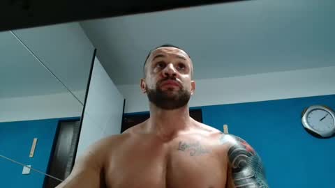 Snapshot of tridentmuscles chatting on January 31, 12:07 pm tridentmuscles online show from January 31, 12:07 pm