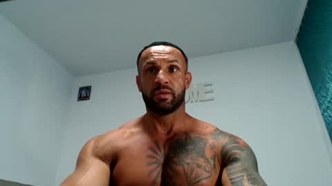 Snapshot of tridentmuscles chatting on November 26, 11:50 pm tridentmuscles online show from November 26, 11:50 pm