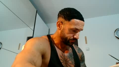 Snapshot of tridentmuscles chatting on June 21, 11:13 am tridentmuscles online show from June 21, 11:13 am