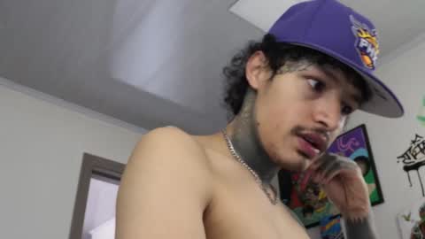 - trieone online show from February 20, 3:12 pm