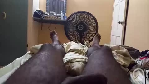 Snapshot of trinislim1868 chatting on November 24, 1:49 am Antique-Shirt2516 online show from November 24, 1:49 am