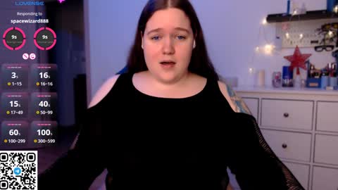 Tina online show from December 8, 6:17 pm