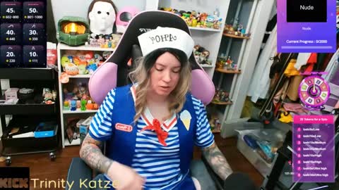 Snapshot of trinitykatze chatting on October 2, 7:54 pm Trin Kat pet online show from October 2, 7:54 pm