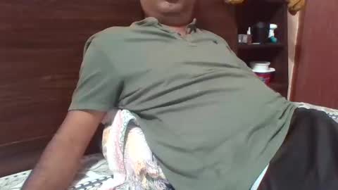 Snapshot of triplexxx007 chatting on December 3, 3:21 pm Raaz keeps ur Raaz online show from December 3, 3:21 pm