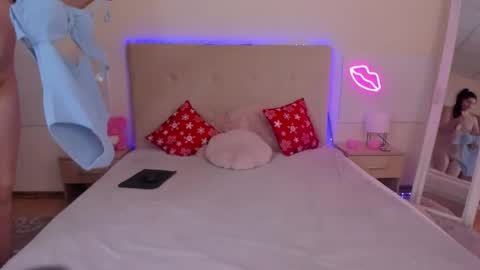 Mia online show from January 10, 6:37 am