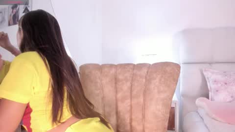 Trissha online show from November 19, 2:39 pm