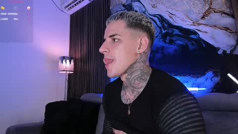 Snapshot of trisstan_ chatting on December 14, 12:55 am Alexander online show from December 14, 12:55 am