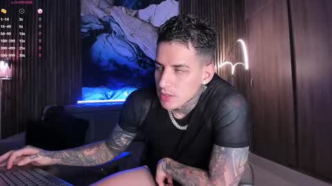 Snapshot of trisstan_ chatting on February 12, 10:26 pm Alexander online show from February 12, 10:26 pm