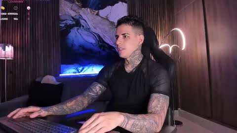 Snapshot of trisstan_ chatting on March 12, 9:35 pm Alexander online show from March 12, 9:35 pm