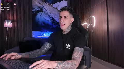 Snapshot of trisstan_ chatting on September 8, 5:01 pm Alexander online show from September 8, 5:01 pm