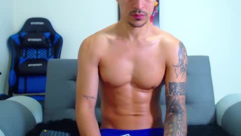 Snapshot of tristan_bm chatting on January 16, 2:51 pm tristan bm online show from January 16, 2:51 pm