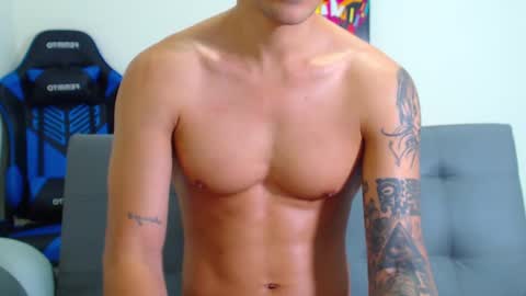 Snapshot of tristan_bm chatting on January 26, 2:52 pm tristan bm online show from January 26, 2:52 pm