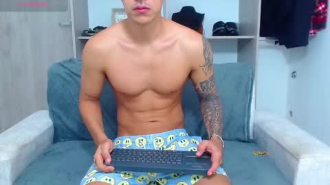 Snapshot of tristan_bm chatting on September 20, 12:28 pm tristan bm online show from September 20, 12:28 pm