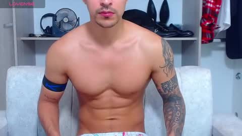 Snapshot of tristan_bm chatting on November 5, 12:05 pm tristan bm online show from November 5, 12:05 pm