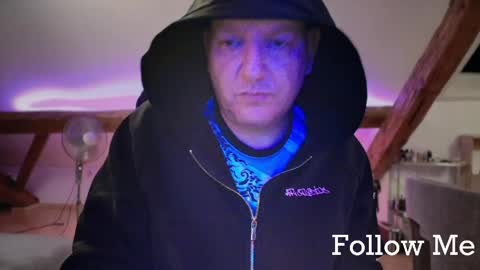 Snapshot of tritonspace chatting on May 22, 12:51 am Triton online show from May 22, 12:51 am