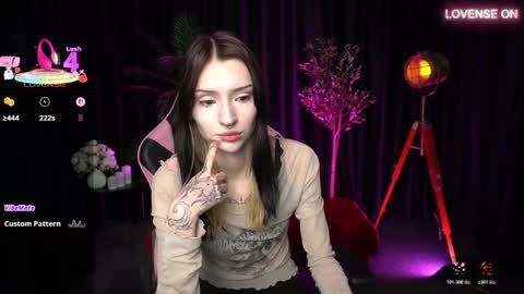 trix_void online show from February 13, 11:28 am