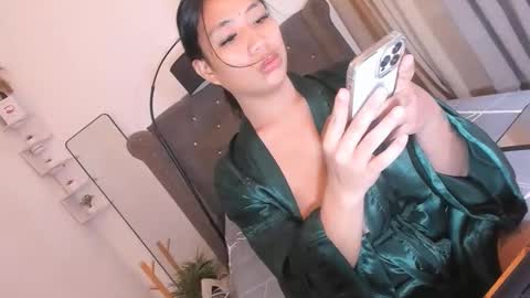 trixiebayeserra online show from October 13, 4:12 am