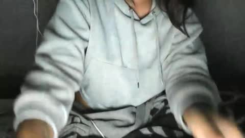 trixiebayeserra online show from October 15, 4:34 am