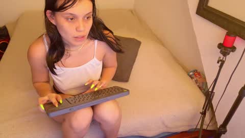 Snapshot of trixx_01 chatting on October 26, 6:30 am trixx_01 online show from October 26, 6:30 am