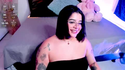 trixxiee_ online show from November 13, 7:24 pm
