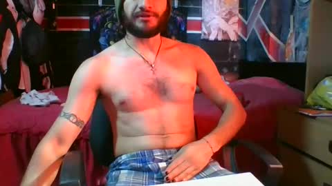 Snapshot of trizquelmen chatting on October 8, 8:28 pm Andrew online show from October 8, 8:28 pm