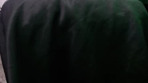 Snapshot of trmdstrong chatting on December 4, 2:54 am Trmdstrong online show from December 4, 2:54 am