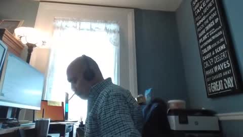 Snapshot of trodgers136 chatting on January 21, 6:55 pm TRodgers online show from January 21, 6:55 pm