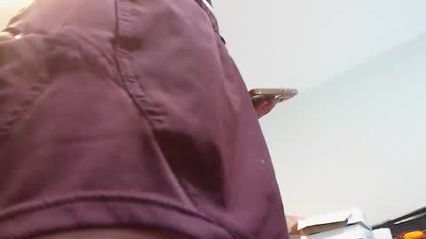 trojanswingers online show from April 29, 6:47 pm
