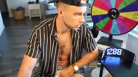 Troy Green online show from September 29, 9:08 pm