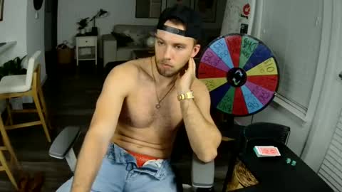 Troy Green online show from May 31, 2:42 am