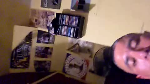 Snapshot of trrgarbec chatting on October 9, 2:31 am trrgarbec online show from October 9, 2:31 am