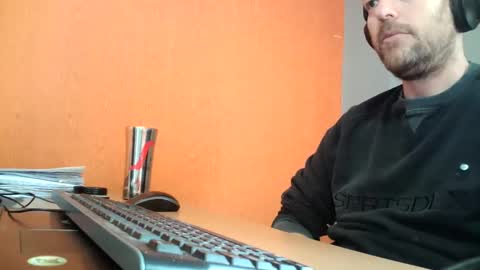 Snapshot of truble_78 chatting on March 11, 8:09 am truble_78 online show from March 11, 8:09 am