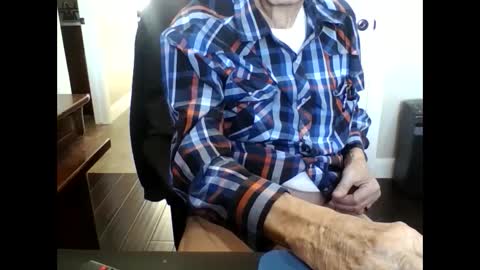 chuck trucker- skp online show from December 27, 8:39 pm