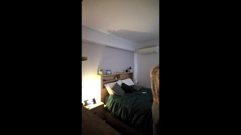 DirtyAuscouple online show from April 16, 6:03 am