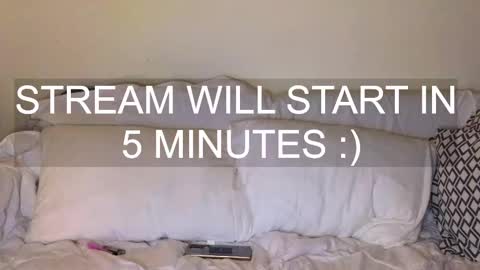 Snapshot of trying2fit chatting on March 4, 9:32 pm trying2fit online show from March 4, 9:32 pm