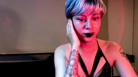 Cait online show from February 5, 12:53 am