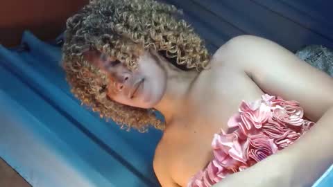 Goddess Mira online show from October 31, 6:20 pm