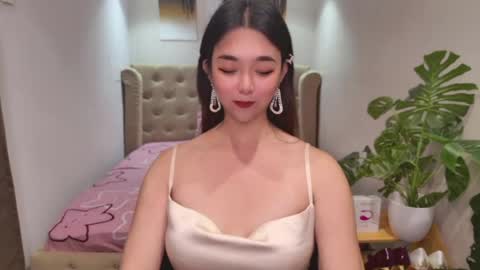 Snapshot of ts_yoshi_ chatting on July 9, 10:25 pm ts_yoshi_ online show from July 9, 10:25 pm