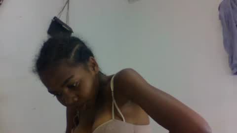 Snapshot of tsaraflorida chatting on November 19, 8:09 pm tsaraflorida online show from November 19, 8:09 pm