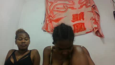 Snapshot of tsaraflorida chatting on November 20, 10:37 am tsaraflorida online show from November 20, 10:37 am