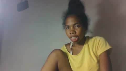 Snapshot of tsaraflorida chatting on December 3, 10:46 am tsaraflorida online show from December 3, 10:46 am